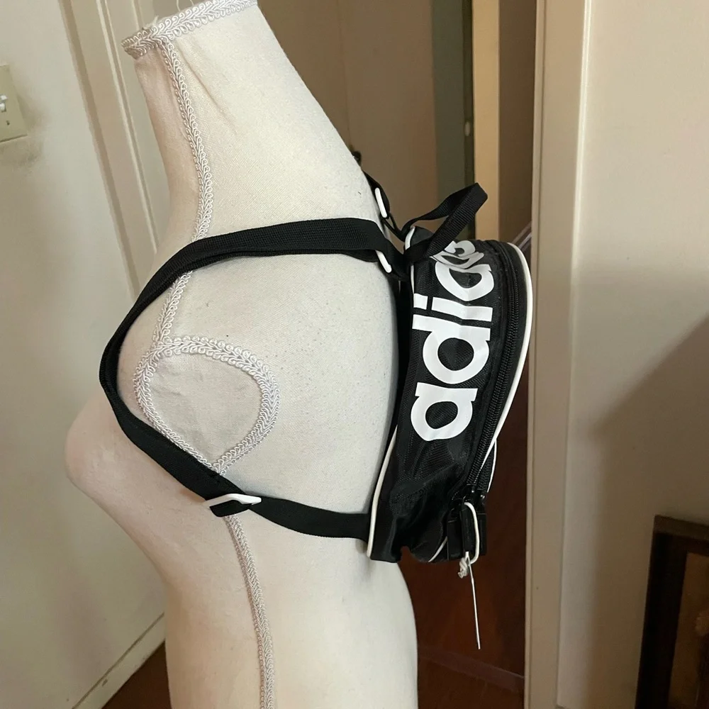 RESERVED 🚨Adidas ORIGINALS SANTIAGO MINI BACKPACK small black white pocket - Picture 7 of 16